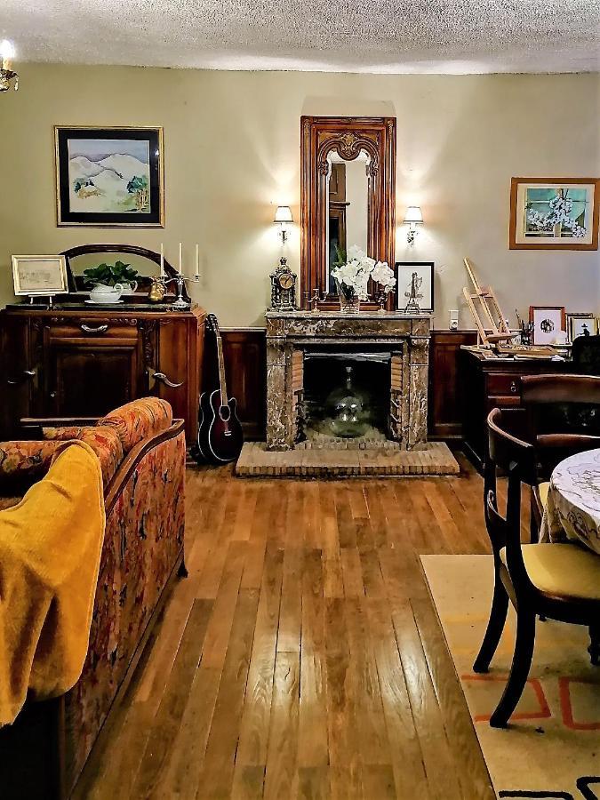Вилла La Petite Maison Des Artiste Saint-Sulpice-les-Feuilles Экстерьер фото