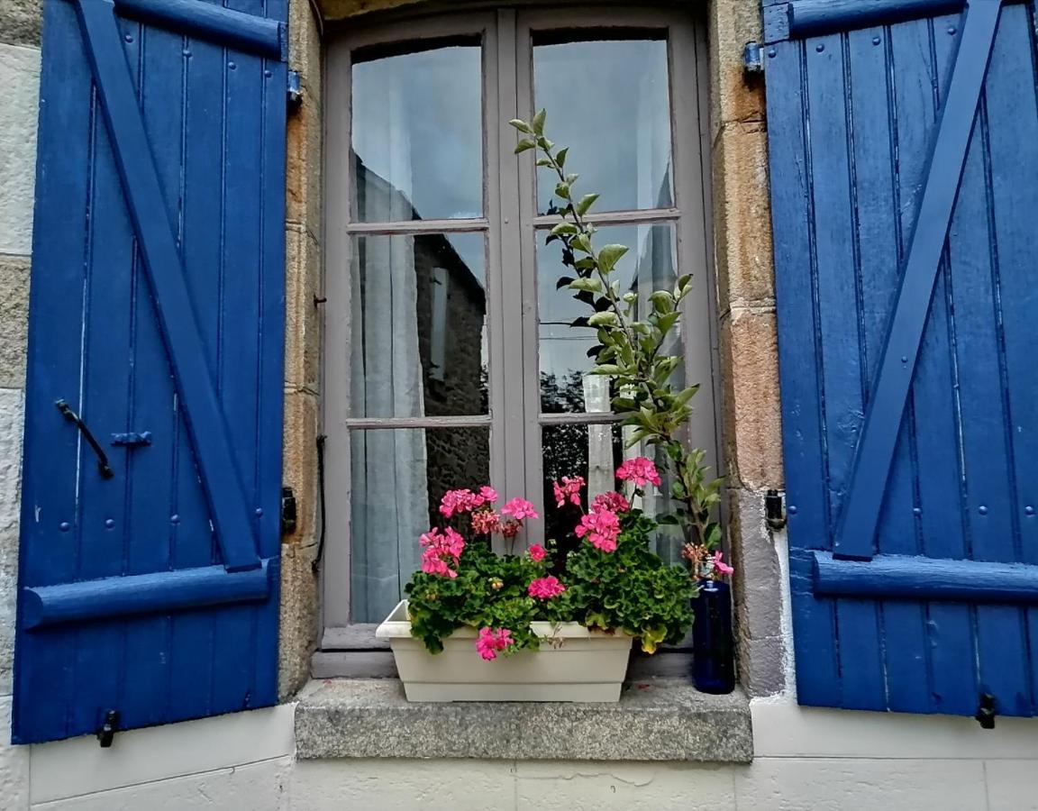 Вилла La Petite Maison Des Artiste Saint-Sulpice-les-Feuilles Экстерьер фото