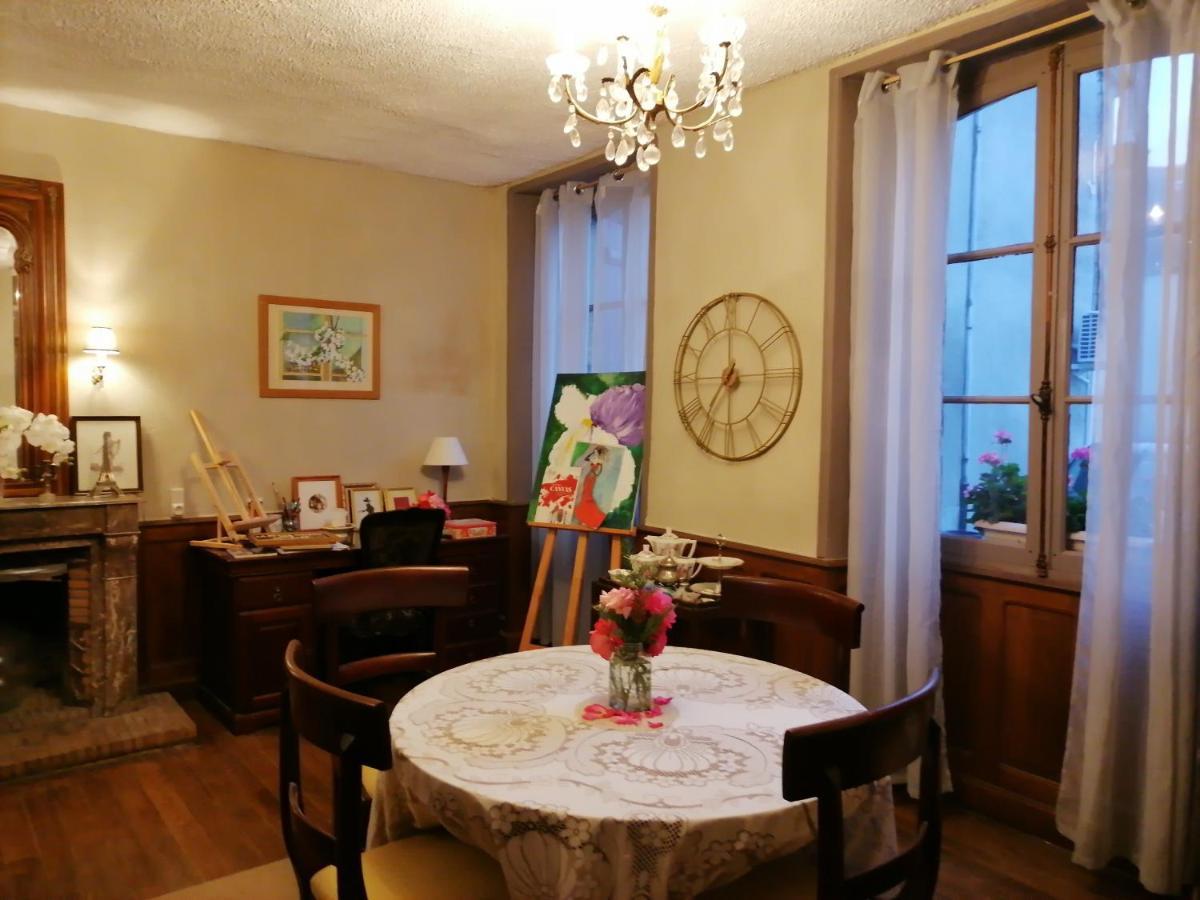 Вилла La Petite Maison Des Artiste Saint-Sulpice-les-Feuilles Экстерьер фото