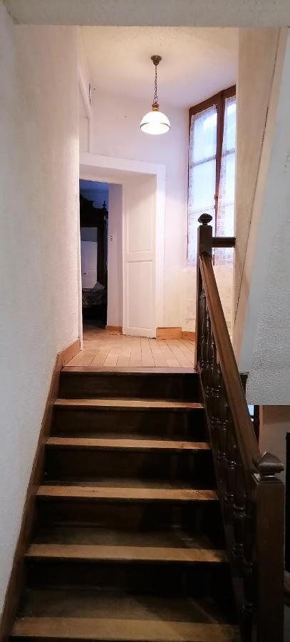 Вилла La Petite Maison Des Artiste Saint-Sulpice-les-Feuilles Экстерьер фото